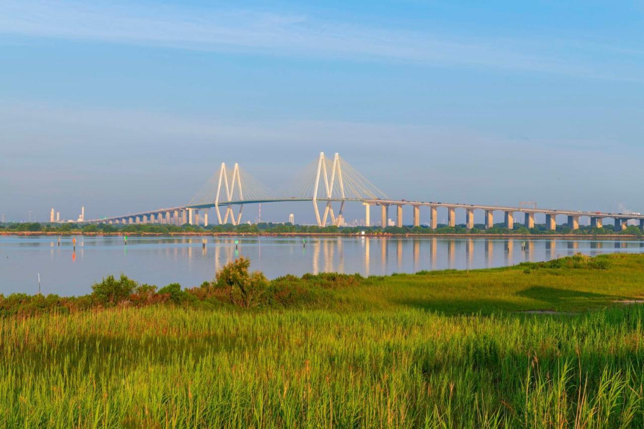 Hyatt Regency Baytown-Houston Hotel Екстериор снимка